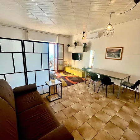 Sul Con Terrazza Panoramica Lägenhet
