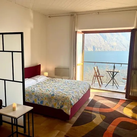 Sul Con Terrazza Panoramica Lägenhet Riva di Solto